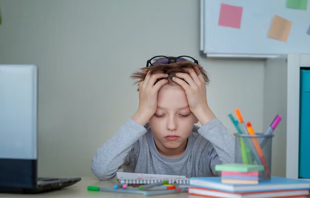 online-learning-education-childhood-concept_90791-1891