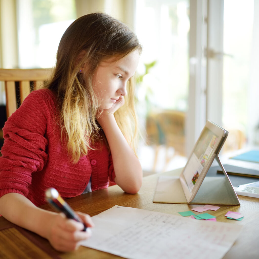 Building Strong Foundations: EIW's Approach to Homeschool English 2 writing1