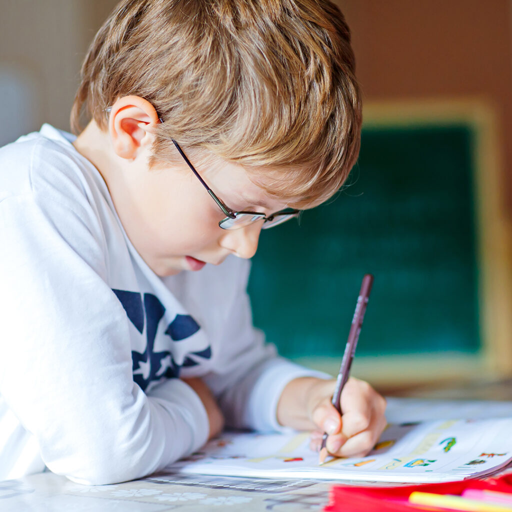 Building Strong Foundations: EIW's Approach to Homeschool English 4 writing3